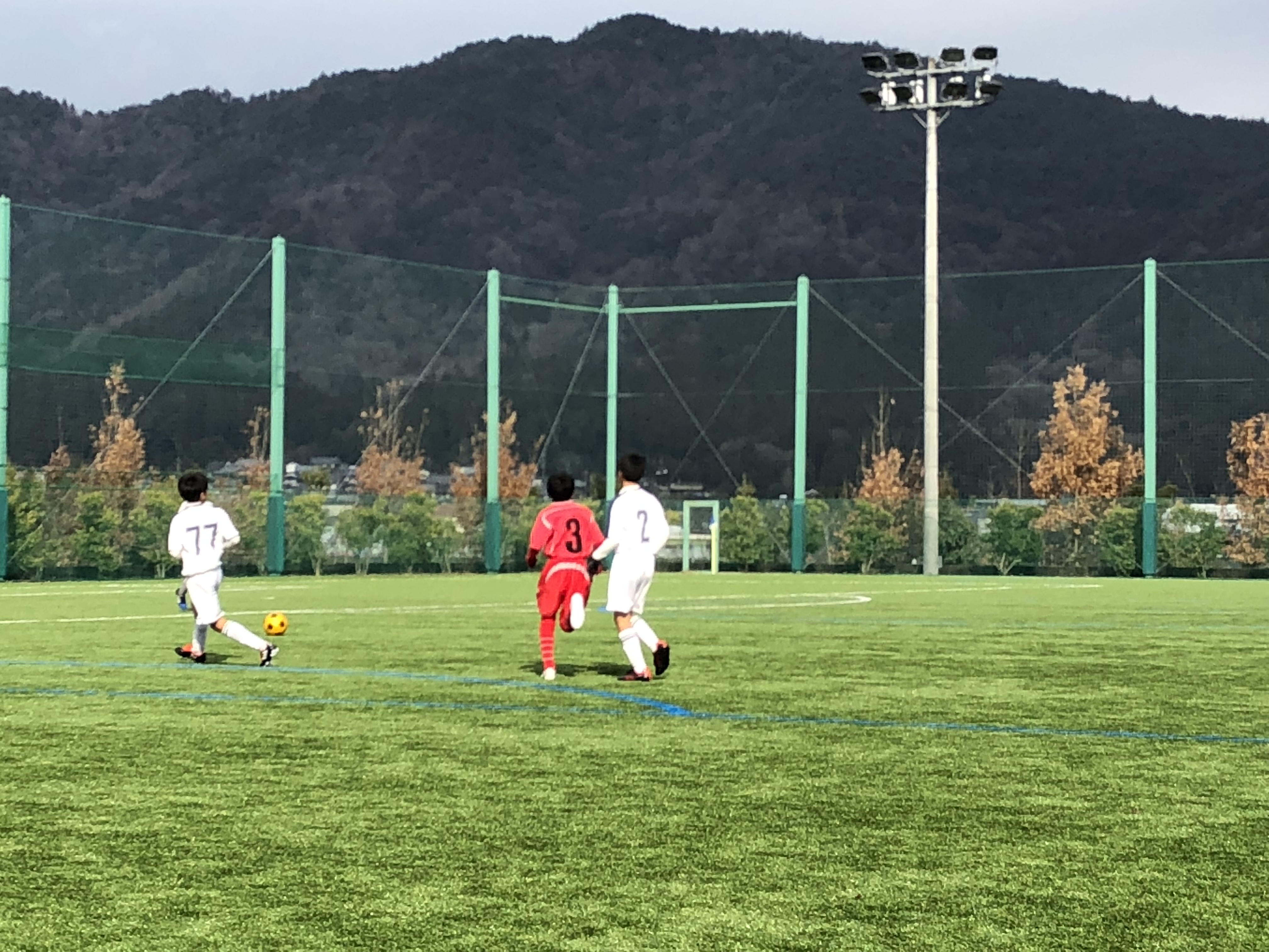 F9E18D4E-EF6A-4256-9895-756E68661D80