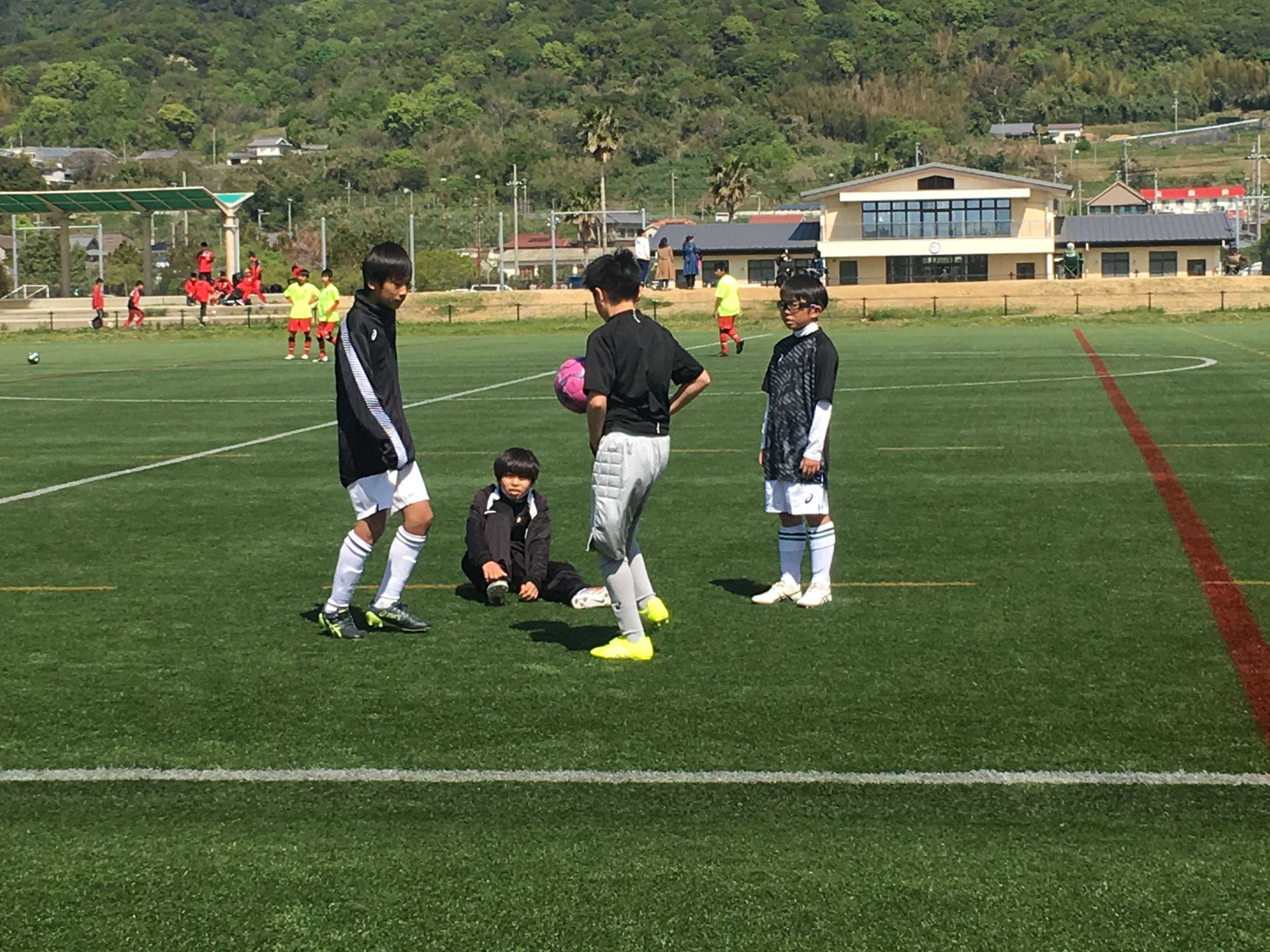 EDE764E5-17F6-40CA-833B-C8B0179D2A91